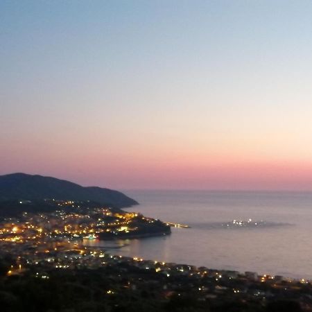 Una Terrazza Sul Mare Agropoli Exterior foto